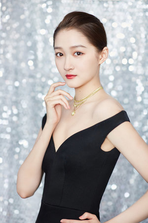 我女朋友的妈妈1完整有翻译