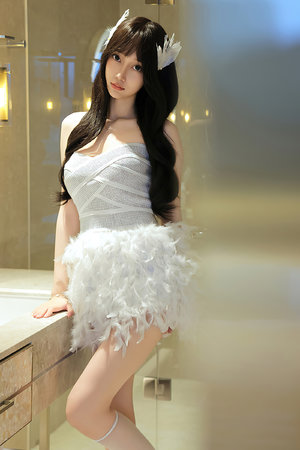 一面亲上边一面膜下边打扑克