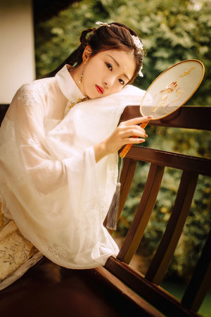 小SAO货张开腿CAO死你动态图