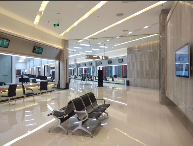 泰州興化市政務(wù)服務(wù)中心200窗口液晶叫號系統(tǒng)、PAD評價系統(tǒng)、觸摸查詢系統(tǒng)、自