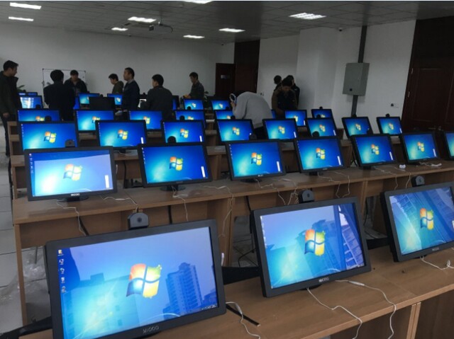 蘇州園區(qū)車管所考試機27臺、學習機48臺、排隊叫號系統(tǒng)
